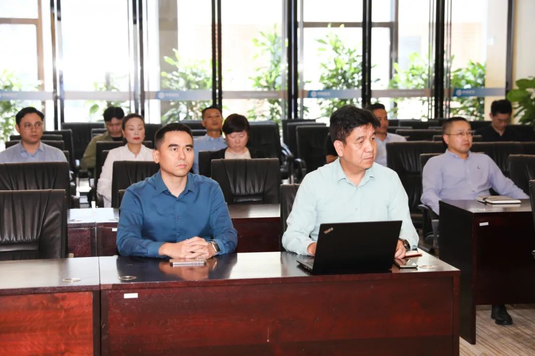 中裝建設(shè)落實(shí)全省住建領(lǐng)域重大事故隱患專項(xiàng)排查整治2023行動再宣貫、再落實(shí)推進(jìn)會會議精神 中裝建設(shè)落實(shí)全省住建領(lǐng)域重大事故隱患專項(xiàng)排查整治2023行動再宣貫、再落實(shí)推進(jìn)會會議精神